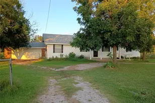 301 Withers Rd, Mineral Wells, TX 76067 - Photo 3