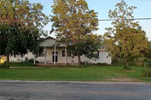 301 Withers Rd, Mineral Wells, TX 76067 - Photo 1