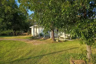 301 Withers Rd, Mineral Wells, TX 76067 - Photo 5