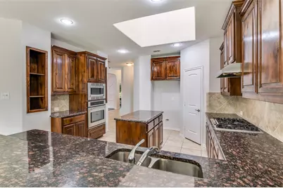 1404 Majestic Meadows Drive, Glenn Heights, TX 75154 - Photo 15