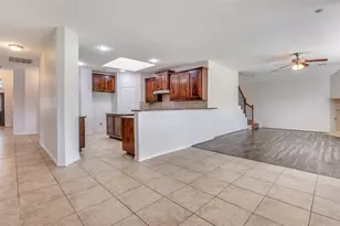 1404 Majestic Meadows Dr, Glenn Heights, TX 75154 - Photo 11