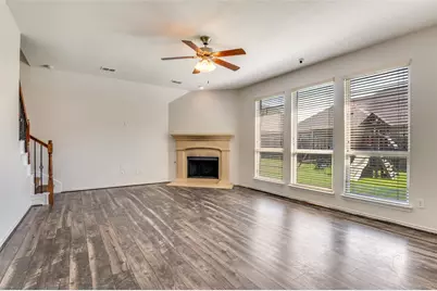 1404 Majestic Meadows Drive, Glenn Heights, TX 75154 - Photo 7