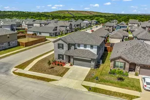 2860 Fox Trail Ln, Fort Worth, TX 76108 - Photo 3