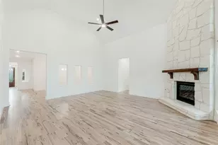 2504 Lakeway Ln, Mansfield, TX 76084 - Photo 15