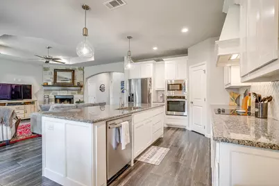 404 Lacey Oak Court, Weatherford, TX 76085 - Photo 15