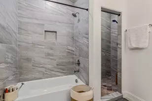 5585 Justine Pl, Fort Worth, TX 76126 - Photo 9