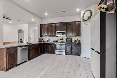 5585 Justine Place, Fort Worth, TX 76126 - Photo 5