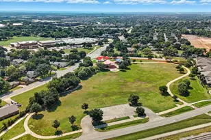 8440 Stephanie Dr, North Richland Hills, TX 76182 - Photo 9