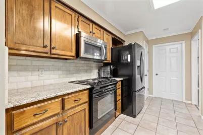 203 Lori Lane, Brownwood, TX 76801 - Photo 11