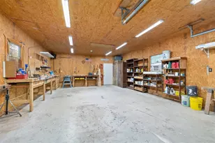 203 Lori Ln, Brownwood, TX 76801 - Photo 27