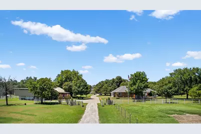 482 Center Hill Road, Gainesville, TX 76240 - Photo 35