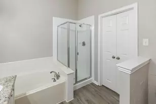 812 Pinnacle Cir, Lewisville, TX 75077 - Photo 11