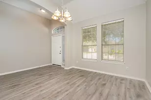 812 Pinnacle Cir, Lewisville, TX 75077 - Photo 3