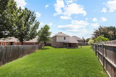 2848 Willow Glen Court, Grand Prairie, TX 75052 - Photo 29