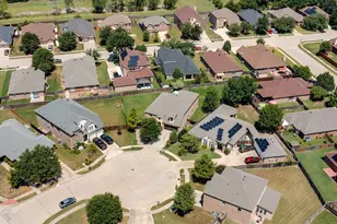 2848 Willow Glen Ct, Grand Prairie, TX 75052 - Photo 33