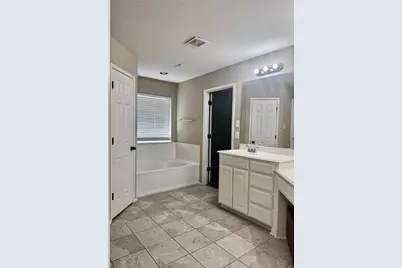 608 W Sheila Circle, Joshua, TX 76058 - Photo 17