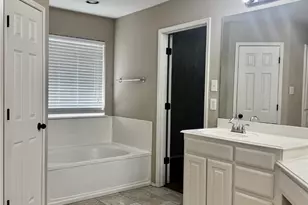 608 W Sheila Cir, Joshua, TX 76058 - Photo 17