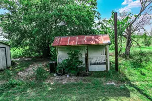 7801 W Interstate Hwy 30, Cumby, TX 75433 - Photo 11