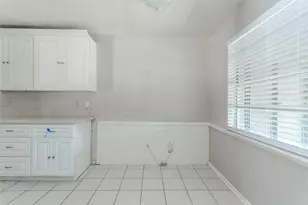 1018 Vegas Dr, Garland, TX 75042 - Photo 9