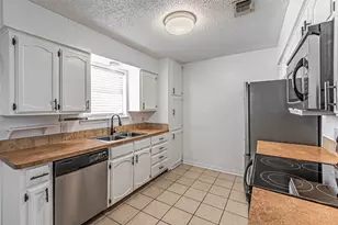 515 Lynnewood Ave, Burleson, TX 76028 - Photo 13