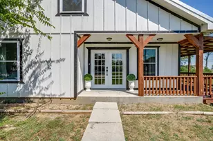 607 E Main St, Itasca, TX 76055 - Photo 1