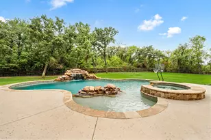 737 Manor Dr, Argyle, TX 76226 - Photo 37