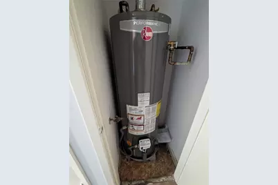 2827 Cross Timbers Drive, Irving, TX 75060 - Photo 23