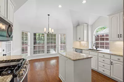 444 Misty Lane, Lewisville, TX 75067 - Photo 11