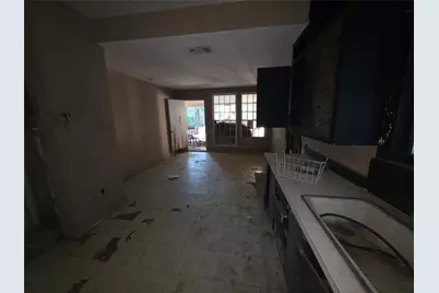 905 W Walker Street, Breckenridge, TX 76424 - Photo 13