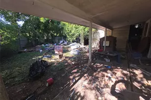 905 W Walker St, Breckenridge, TX 76424 - Photo 15