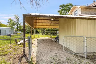 112 W Hackberry St, Malone, TX 76660 - Photo 35