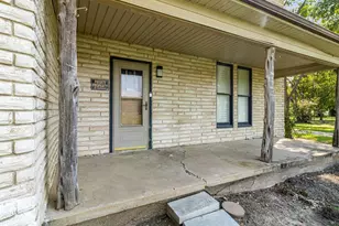112 W Hackberry St, Malone, TX 76660 - Photo 5