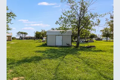 112 W Hackberry Street, Malone, TX 76660 - Photo 19