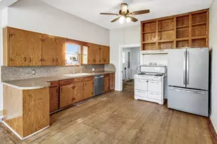 112 W Hackberry St, Malone, TX 76660 - Photo 17