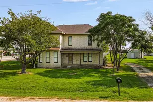 112 W Hackberry St, Malone, TX 76660 - Photo 1