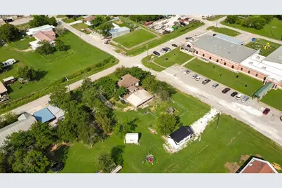 112 W Hackberry Street, Malone, TX 76660 - Photo 27