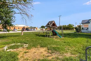 112 W Hackberry St, Malone, TX 76660 - Photo 35