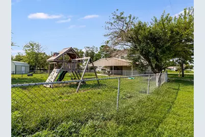 112 W Hackberry Street, Malone, TX 76660 - Photo 29