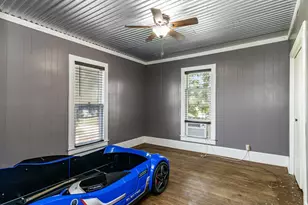 112 W Hackberry St, Malone, TX 76660 - Photo 27