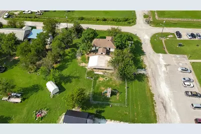 112 W Hackberry Street, Malone, TX 76660 - Photo 33