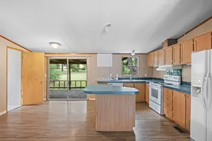 1102 15th St, Bridgeport, TX 76426 - Photo 5