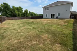 477 Bank Way, Crowley, TX 76036 - Photo 37