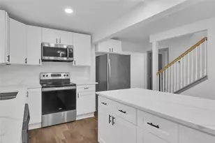 411 Euclid St, Cleburne, TX 76033 - Photo 7