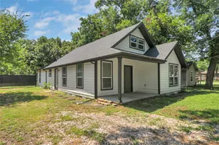 411 Euclid St, Cleburne, TX 76033 - Photo 3