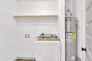 411 Euclid St, Cleburne, TX 76033 - Photo 21