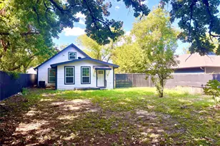 411 Euclid St, Cleburne, TX 76033 - Photo 33