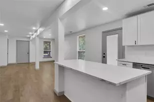 411 Euclid St, Cleburne, TX 76033 - Photo 9