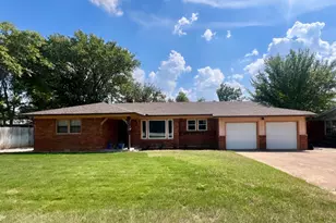 3928 Menzer Rd, Fort Worth, TX 76103 - Photo 3