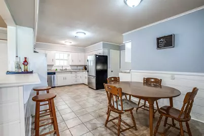 3928 Menzer Road, Fort Worth, TX 76103 - Photo 13