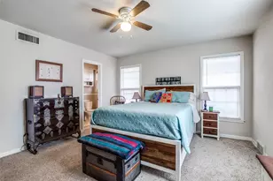 3928 Menzer Rd, Fort Worth, TX 76103 - Photo 17